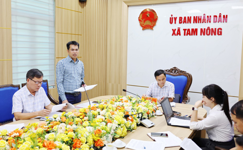 Lãnh đạo Phòng Kinh tế phát biểu tại hội nghị