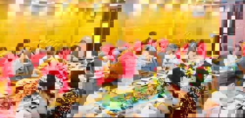 Đồng chí Lê Thị Thu Hiền - UVBTV, Trưởng Ban xây dựng Đảng kiêm Phó Trưởng ban Thường trực Ban Công tác 35 xã phát biểu tại buổi làm việc