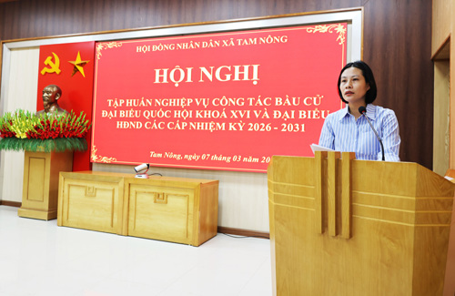 Đồng chí Nguyễn Thị Thu Trang - UVBTV, Phó Chủ tịch HĐND xã phát biểu chỉ đạo