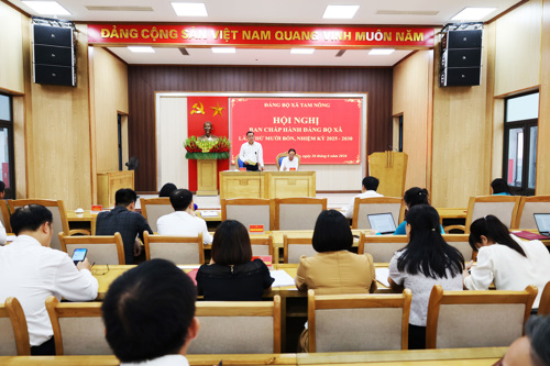 Toàn cảnh hội nghị Ban Chấp hành