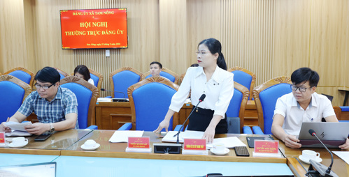 Đại diện Thống kê Thanh Thủy phát biểu tại hội nghị