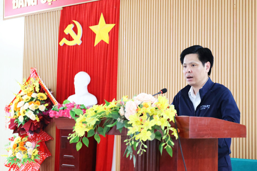 Đồng chí Nguyễn Tuấn Ngọc - Phó Bí thư Thường trực Đảng ủy xã phát biểu chỉ đạo