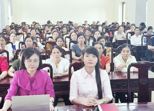 Các học viên tham gia lớp Bồi dưỡng