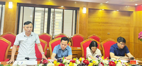 Lãnh đạo Hội CCB tham luận tại hội nghị