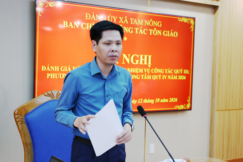 Đồng chí Nguyễn Tuấn Ngọc - Phó Bí thư Thường trực Đảng ủy phát biểu chỉ đạo về công tác Tôn giáo tại địa phương