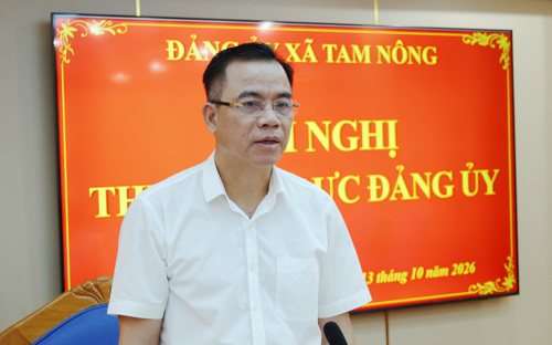 Đồng chí Quách Hải Lý - Bí thư Đảng ủy, Chủ tịch HĐND xã Tam Nông phát biểu chỉ đạo