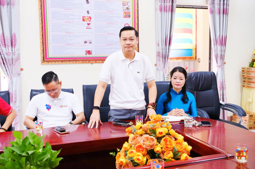Ông Hoàng Minh Thắng - Tổng Biên tập Tạp chí Môi trường - Giao thông phát biểu tại chương trình