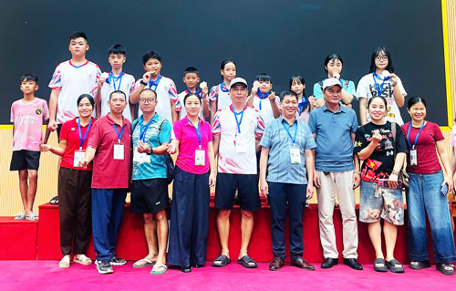 Đoàn VĐV xã Tam Nông tham gia bộ môn Bơi tại Hội khoẻ Phù Đổng tỉnh Phú Thọ lần thứ I năm 2026