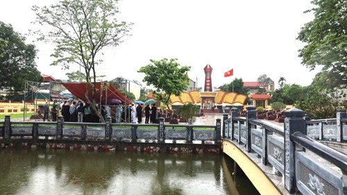 Đưa Liệt sỹ về với Nghĩa Trang Liệt sỹ Tam Nông