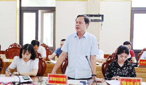 Lãnh đạo Trung tâm Dịch vụ sự nghiệp công phát biểu tại hội nghị