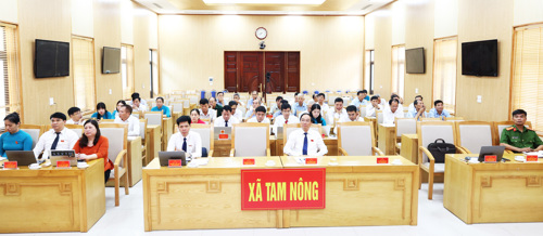 Các đại biểu tham dự kỳ họp