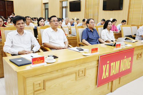 Lãnh đạo xã Tam Nông tham dự hội nghị trực tuyến
