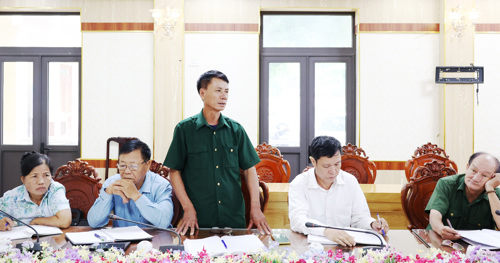 Đại diện Thôn 1 phát biểu ý kiến tại hội nghị