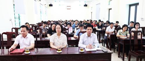 Các đại biểu tham dự Lễ Khai giảng
