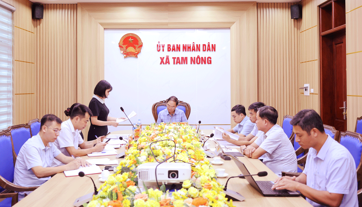 UBND xã Tam Nông tổ chức hội nghị nghe báo cáo các nội dung chuyên môn