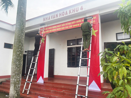 Tuyên truyền tại Nhà Văn hóa khu 4 Dân Quyền