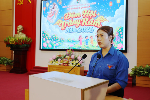 Đồng chí Đặng Thị Ngọc Ánh - Bí thư chi đoàn khối cơ quan đọc thư của Tổng Bí thư, Chủ tịch nước Tô Lâm gửi các cháu Thiếu niên, nhi đồng dịp Tết Trung thu năm 2026