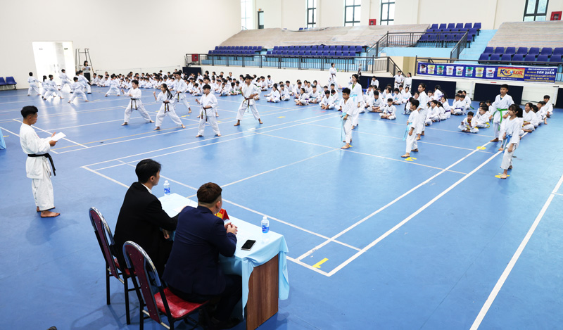 RỘN RÀNG KỲ THI NÂNG ĐAI KARATE-DO LẦN I NĂM 2026 TẠI TAM NÔNG