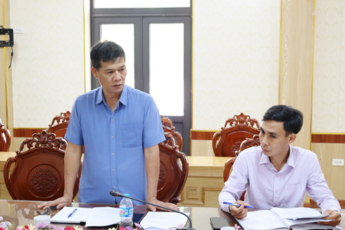 Trưởng thôn 2 phát biểu tại hội nghị