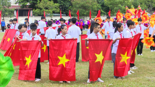 Màn đồng diễn Cờ Tổ quốc