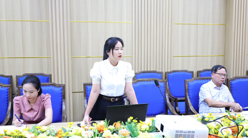 Lãnh đạo Đoàn xã Tam Nông phát biểu tại hội nghị