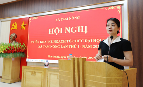 Đồng chí Lê Thị Thanh Tâm - ĐUV, Trưởng phòng Văn hóa - Xã hội thông qua Quyết định thành lập và phân công nhiệm vụ thành viên BTC