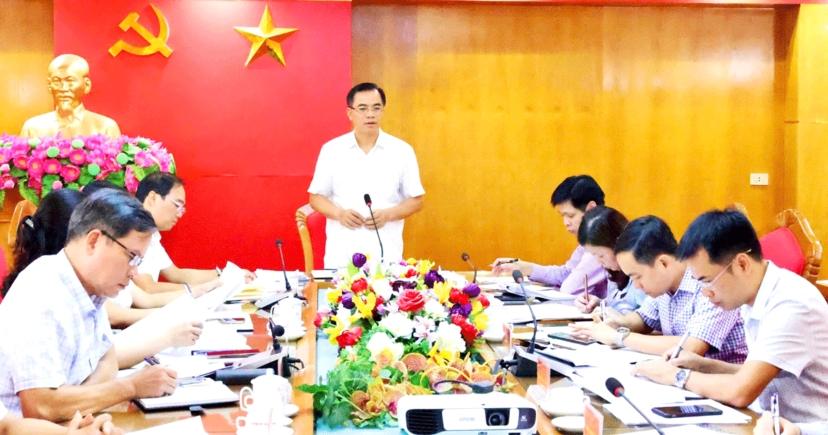 Thường trực Đảng uỷ xã tổ chức họp, nghe và cho ý kiến một số nội dung 