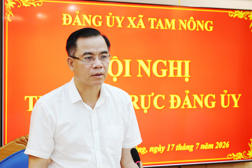 Đồng chí Quách Hải Lý - Bí thư Đảng ủy, Chủ tịch HĐND xã phât biểu chỉ đạo