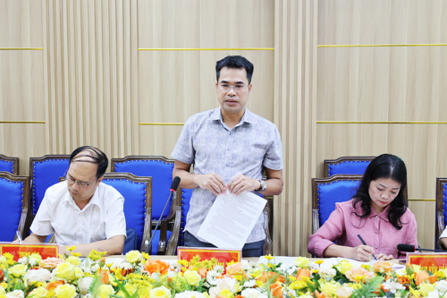 Lãnh đạo Phòng Kinh tế phát biểu tại hội nghị