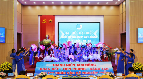 Chương trình văn nghệ chào mừng Đại hội