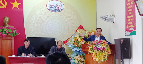 Đồng chí Quách Hải Lý - Bí thư Đảng ủy, Chủ tịch HĐND xã phát biểu chỉ đạo