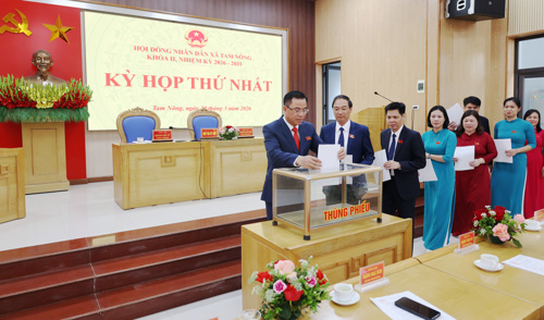 Bỏ phiếu kiện toàn các chức danh chủ chốt của HĐND, UBND xã khóa II, nhiệm kỳ 2026-2031