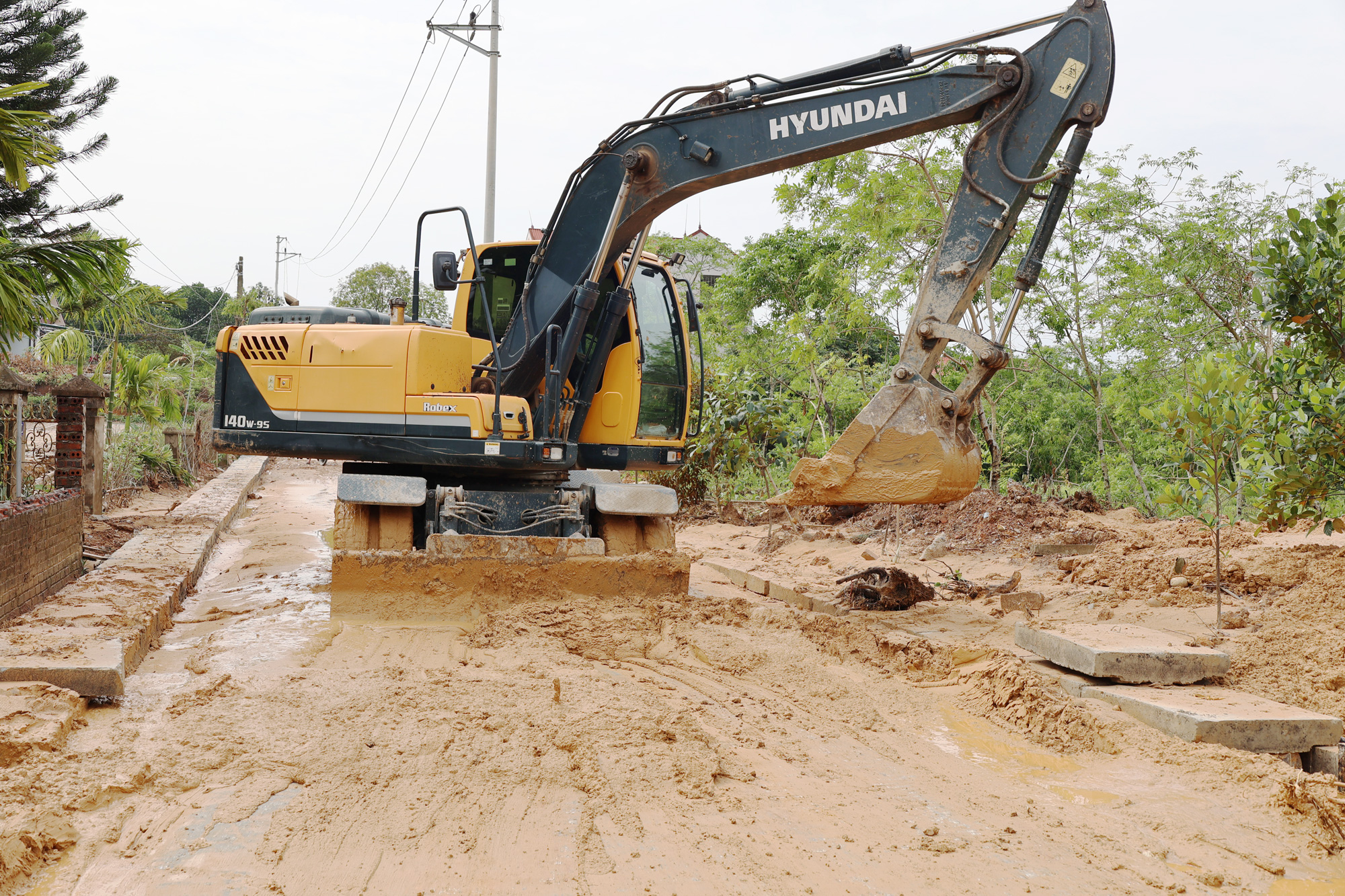 THIỆT HẠI DO MƯA DÔNG, LỐC XOÁY TẠI XÃ TAM NÔNG ĐÊM NGÀY 7/5/2026
