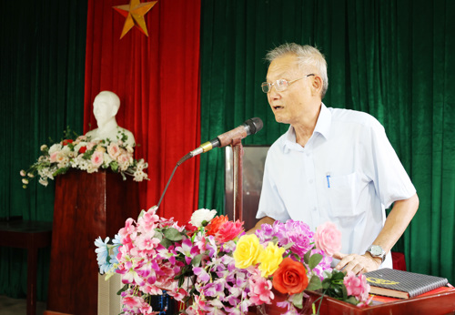 Bí thư Chi bộ triển khai các nội dung