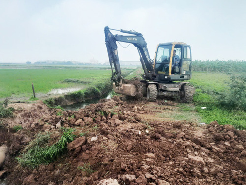 Khơi thông kênh mương