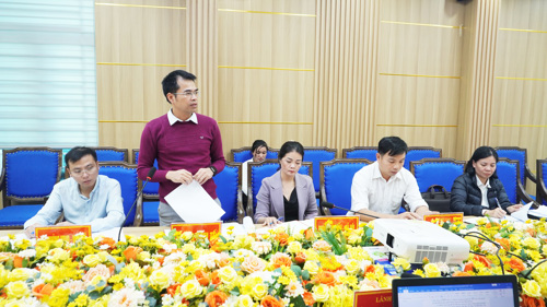 Đồng chí Lê Trần Bình - ĐUV, Trưởng phòng Kinh tế phát biểu ý kiến