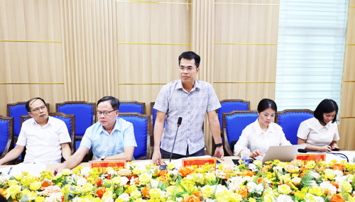 Lãnh đạo Phòng Kinh tế phát biểu tại hội nghị