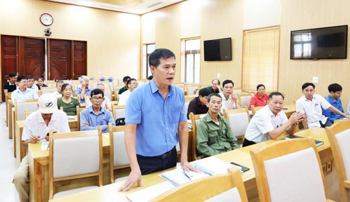 Trưởng Thôn 2 phát biểu tại hội nghị