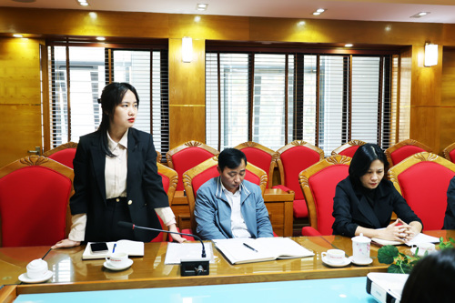 Các đại biểu tham dự hội nghị phát biểu ý kiến đóng góp vào phương hướng nhiệm vụ tháng 1/2026