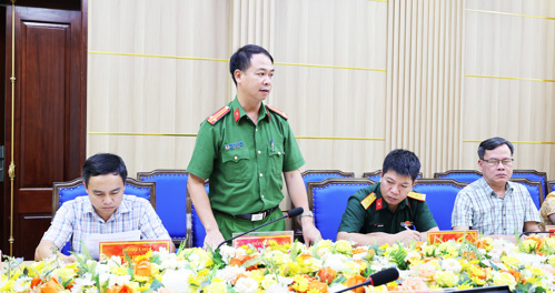 Công an xã phát biểu thảo luận
