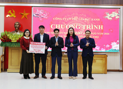 Công ty CP Phụ gia PVC Xanh ủng hộ