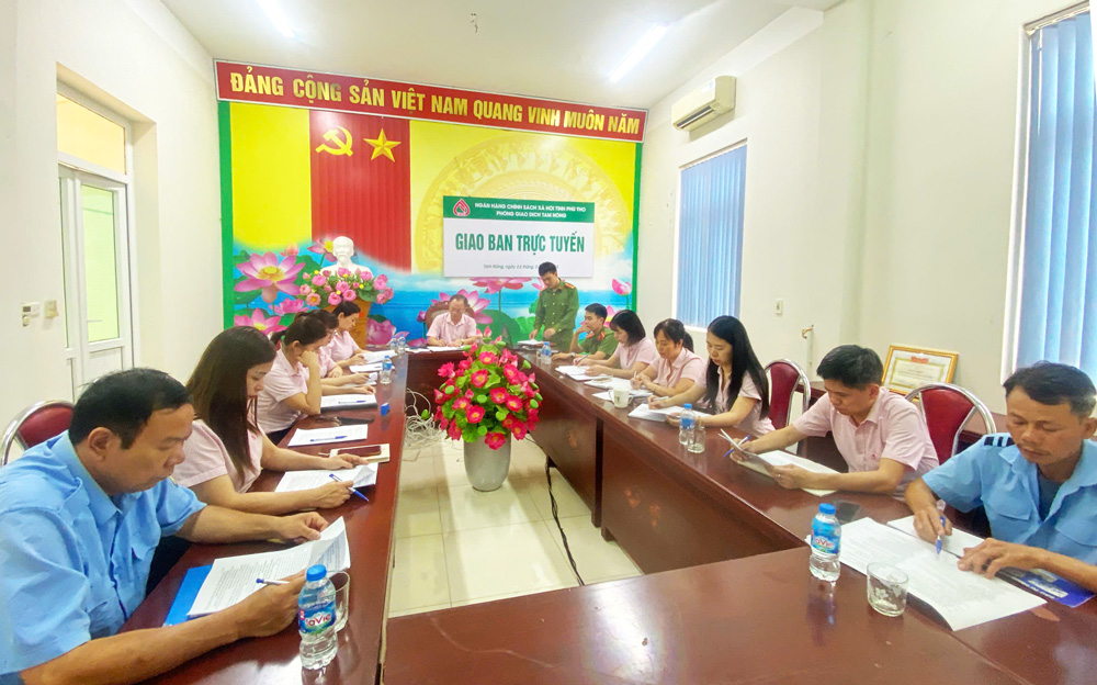 NGÂN HÀNG CSXH TAM NÔNG TỔ CHỨC HỘI NGHỊ TẬP HUẤN CÔNG TÁC PHÒNG, CHỐNG TỘI PHẠM CƯỚP TÀI SẢN NGÂN HÀNG.