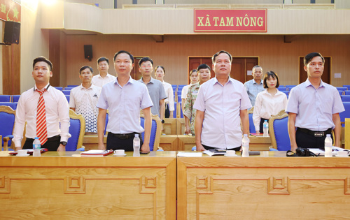 Thực hiện Lễ Chào cờ