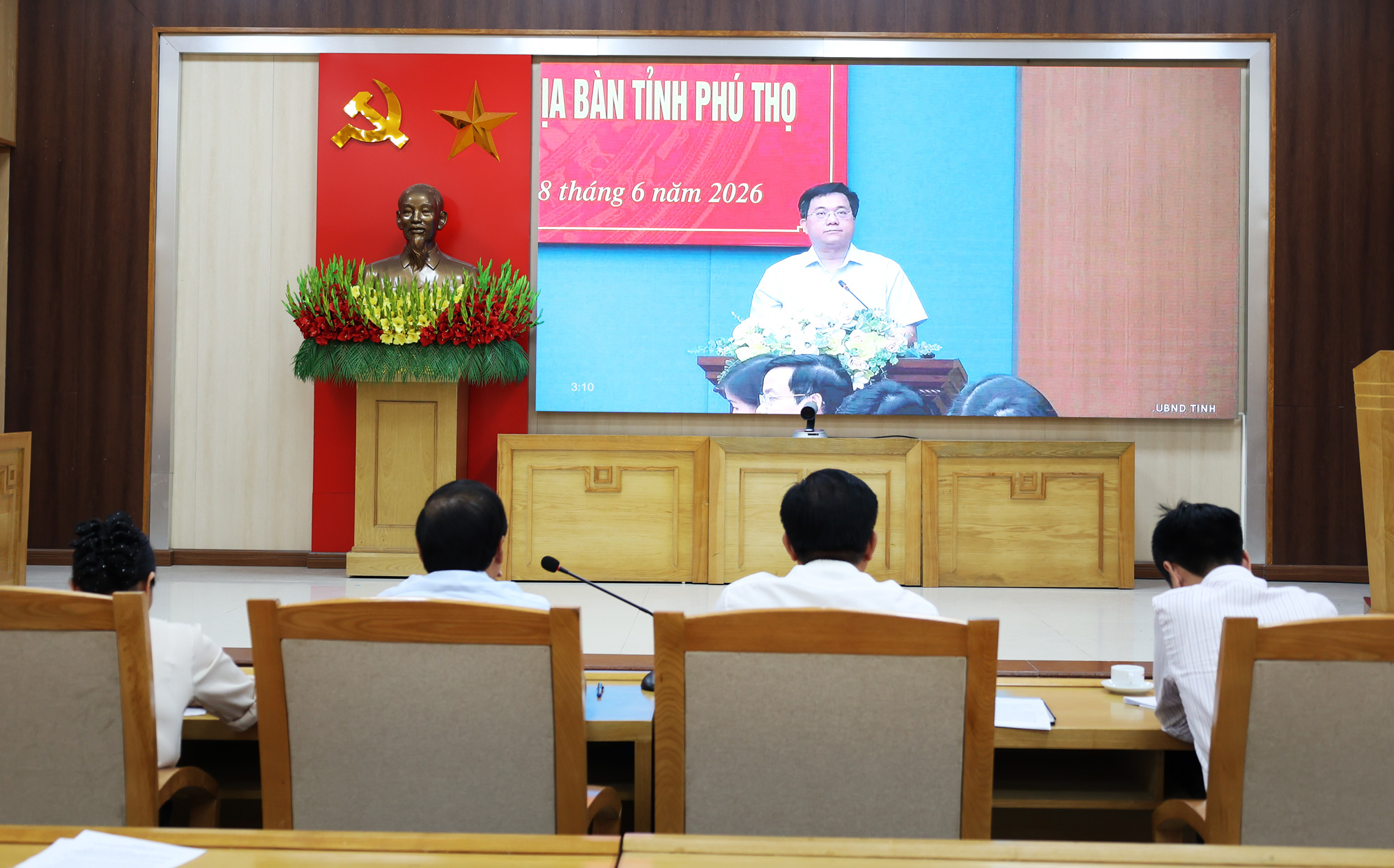 XÃ TAM NÔNG THAM DỰ HỘI NGHỊ TRỰC TUYẾN TRIỂN KHAI PHƯƠNG ÁN TỔNG THỂ SẮP XẾP THÔN, TỔ DÂN PHỐ TRÊN ĐỊA BÀN TỈNH PHÚ THỌ