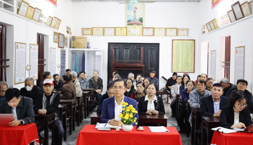 Các đại biểu tham dự cuộc họp