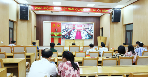 Toàn cảnh hội nghị trực tuyến