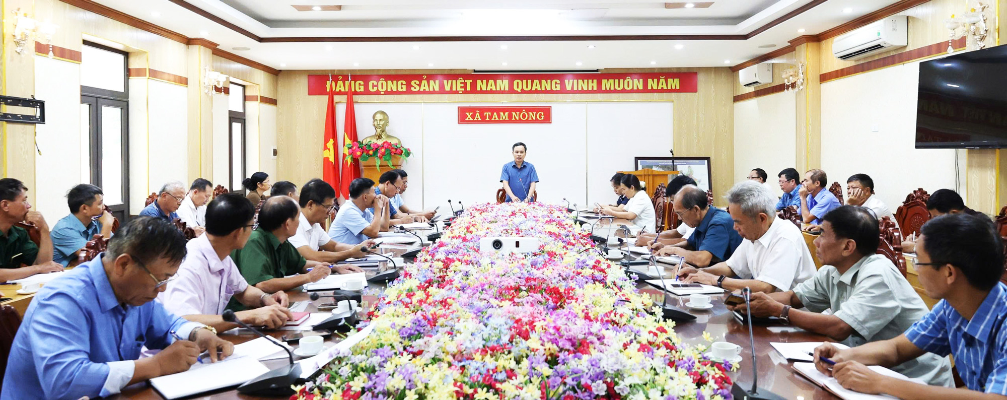Triển khai các nhiệm vụ về công tác đăng ký đất đai, lập hồ sơ địa chính và xây dựng cơ sở dữ liệu đất đai