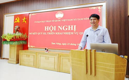 Đồng chí Nguyễn Khắc Long - UVBTV, Chủ tịch UBMTTQ Việt Nam xã  kết luận tại hội nghị