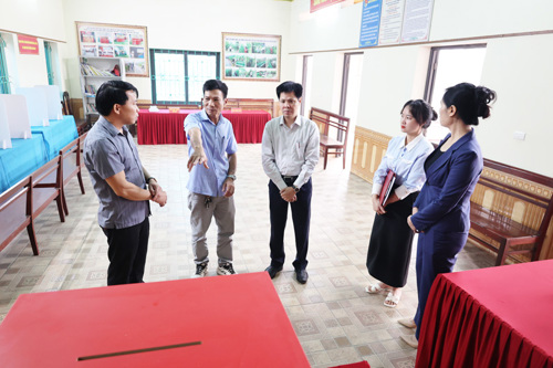 Kiểm tra tại NVH khu 3 Dân Quyền