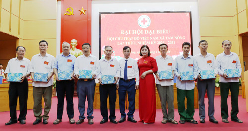 Chia tay các ông bà không tham gia BCH khóa mới